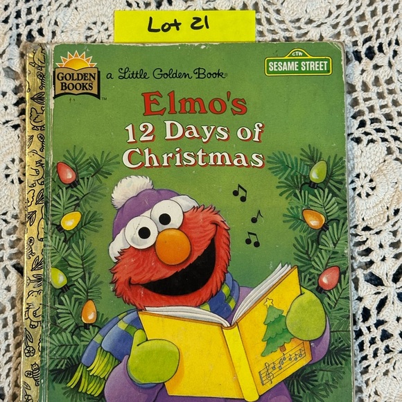 Elmo and Pooh Holiday Storybook Set - Picture 2 of 9